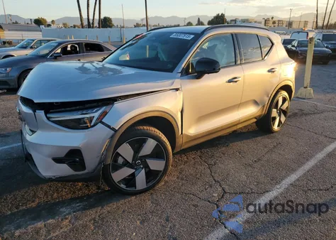 2024 Volvo Xc40 Recharge Plus z USA, uszkodzony, nr VIN YV4ER3XL7R2232557